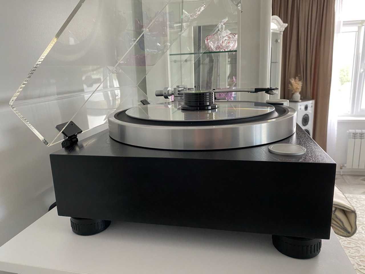 Yamaha GT-2000 (Turntables) New