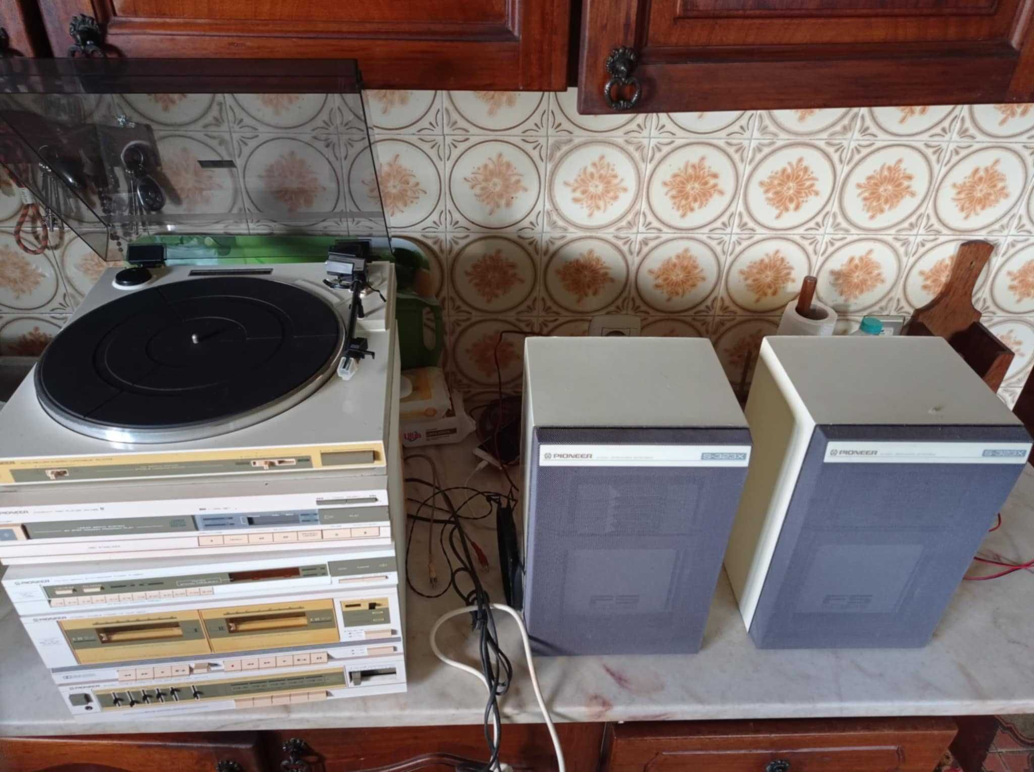 Conjunto Pioneer 1980
