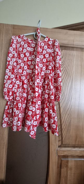 Сукеньки, плятячка для дівчинки.