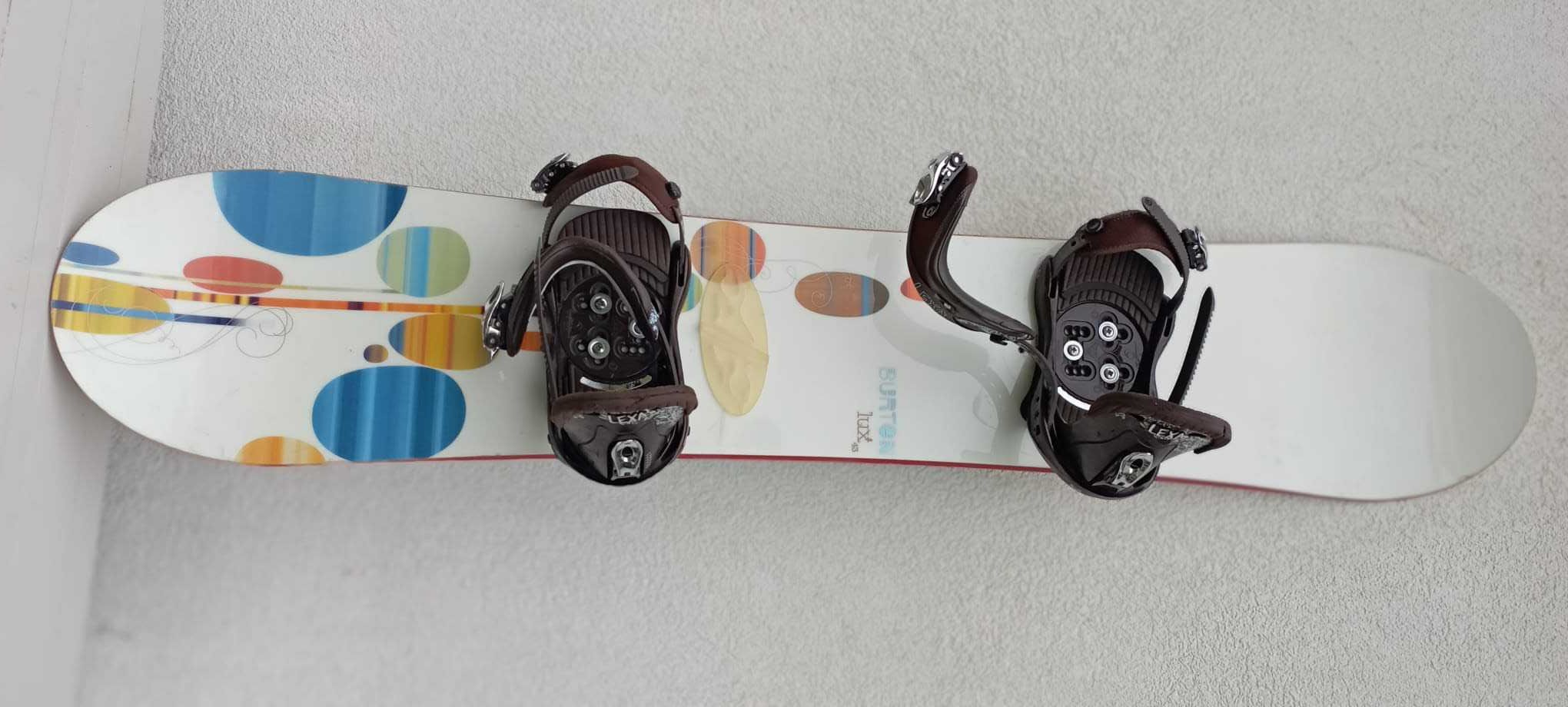 Prancha Snowboard Burton 143 (Modelo Feminino) + Fixações Burton Lexa