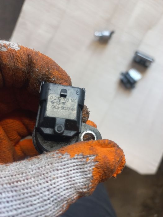 Czujnik położenia wałka rozrządu jaguar e pace x540 land rover range