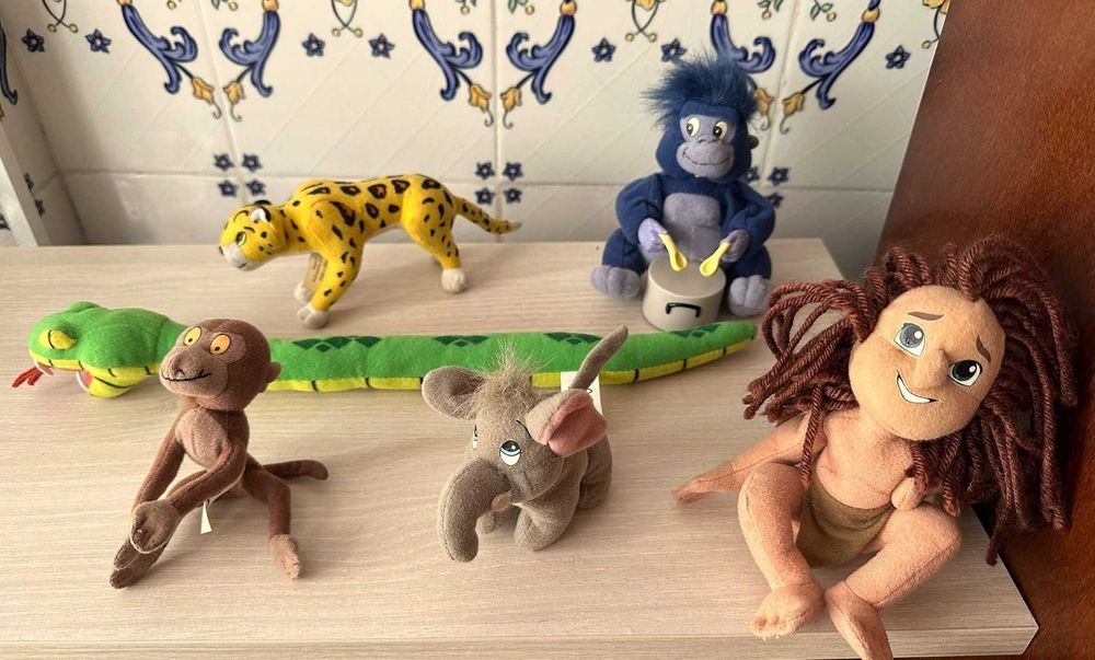 Panda Kung Fu peluches Tarzan mcdonalds filme disney 2000