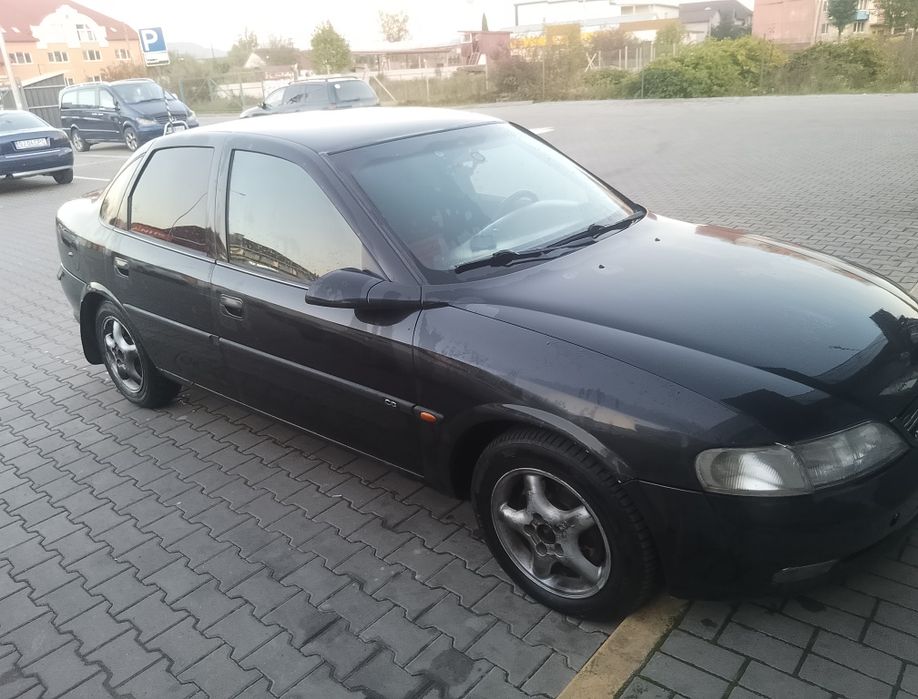 Автомобіль Опель Вектра Б