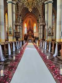 Ślubne dekoracje, biały dywan 1,50m x 25m, świeczniki i wiele innych.