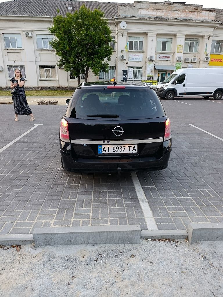 Opel astra h 1,6 2010г.