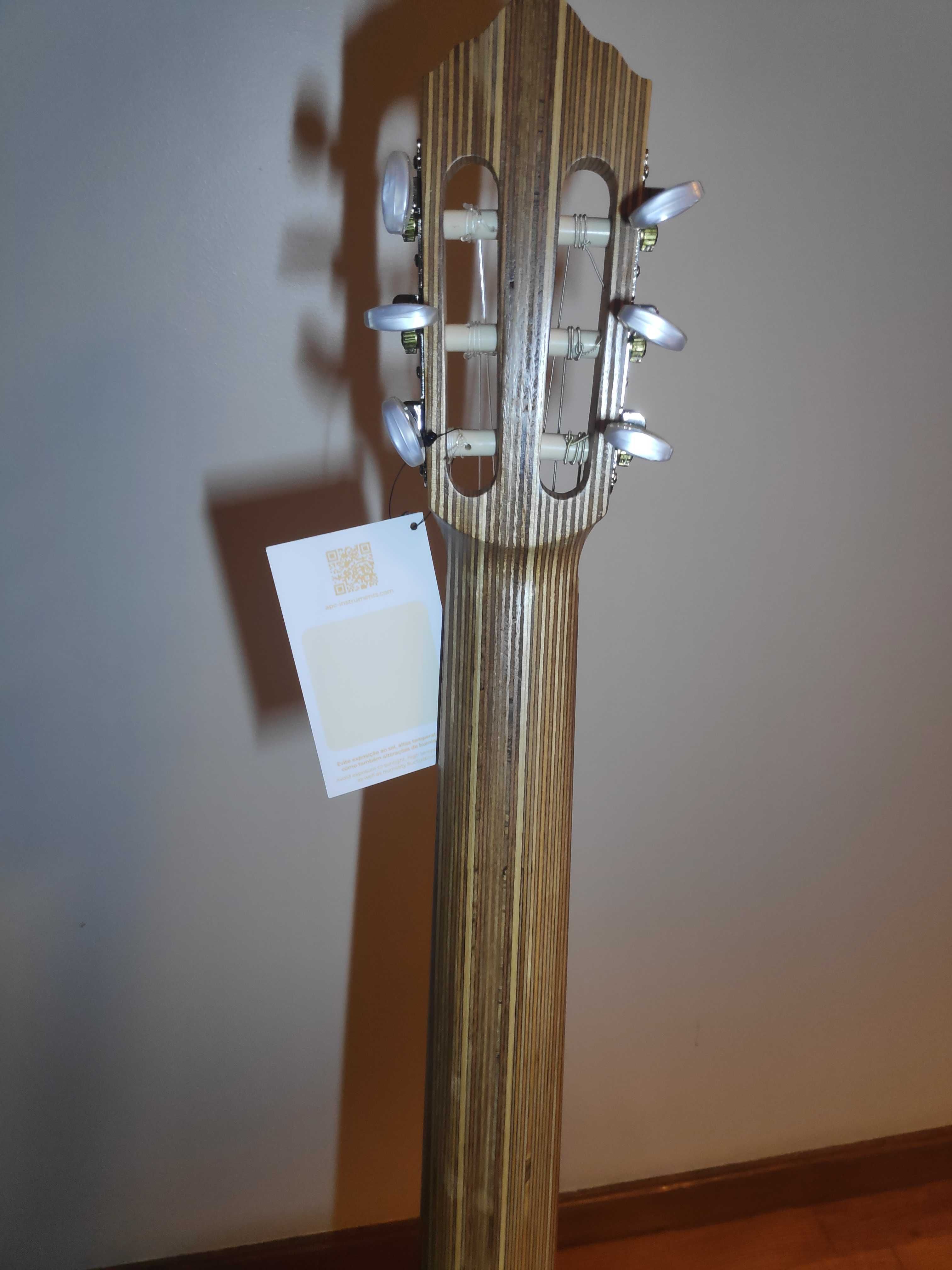 Guitarra Apc - EUC S