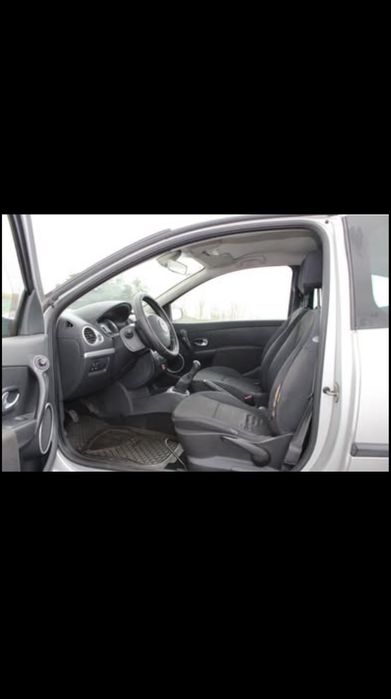 Renault Clio III 1.2 16V 75CV