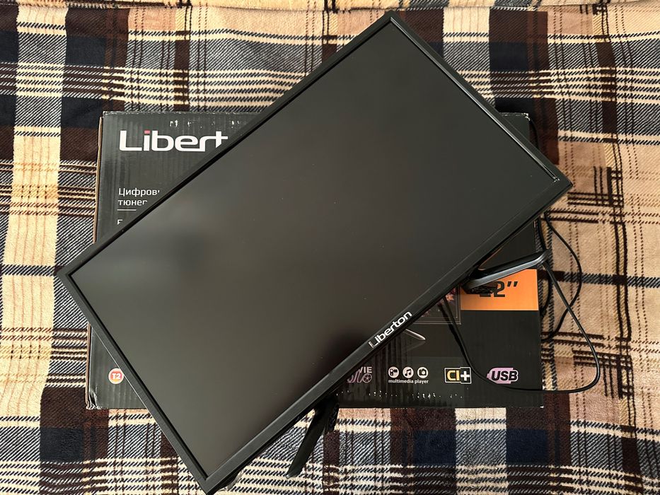 Телевізор Liberton 22HE1FHDT під ремонт, або запчастини