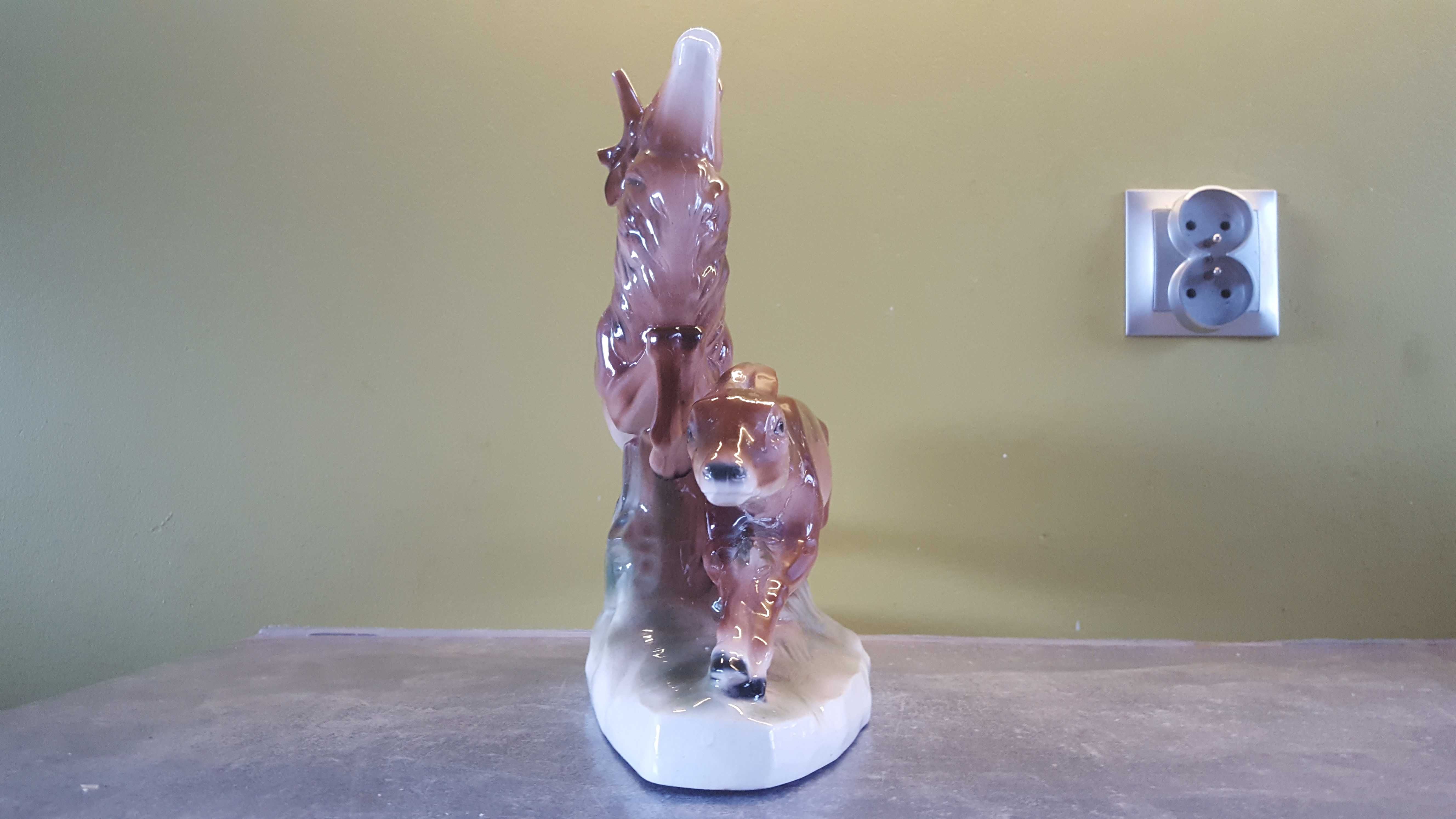 Porcelanowy jeleń z łanią