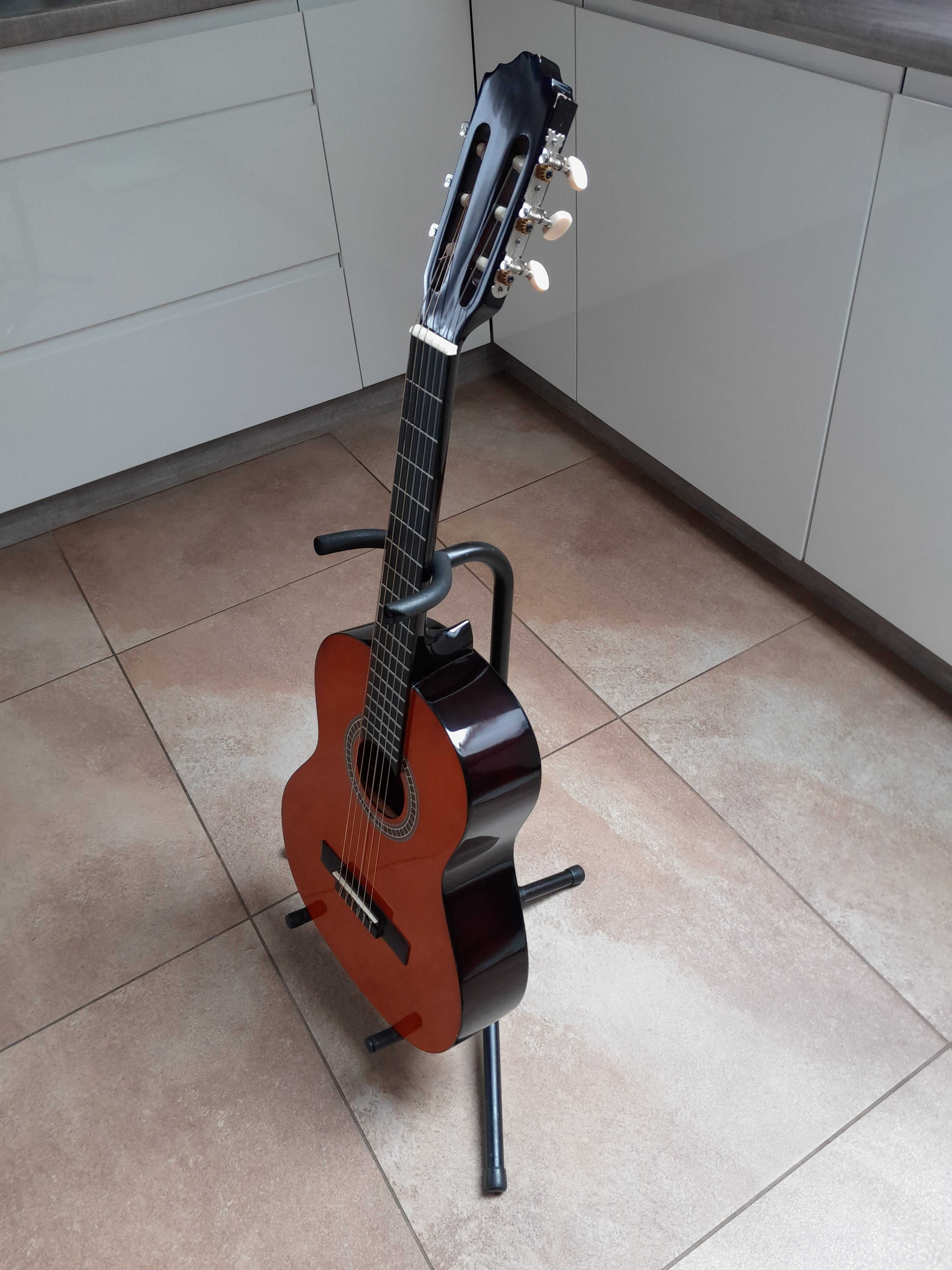 Gitara 3/4 Ever Play EV-122 + Pokrowiec + stojaki na gitarę i nuty