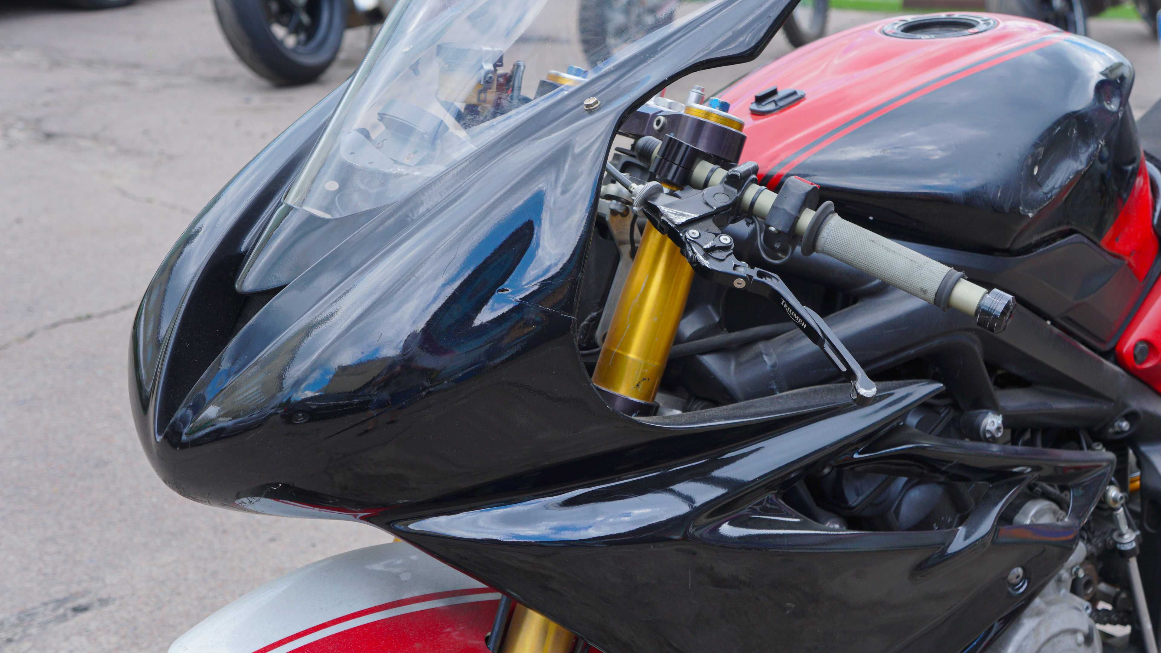 мотоцикл Triumph Daytona 675