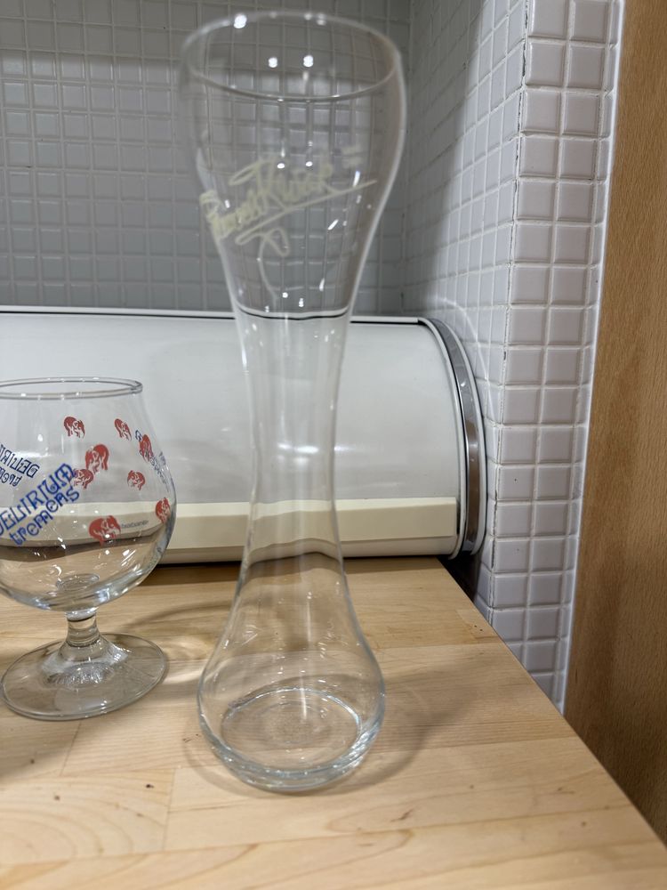Conjunto de copos de cerveja belga