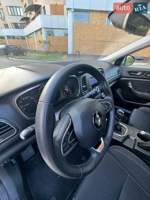 Mitsubishi Pajero Wagon 2012