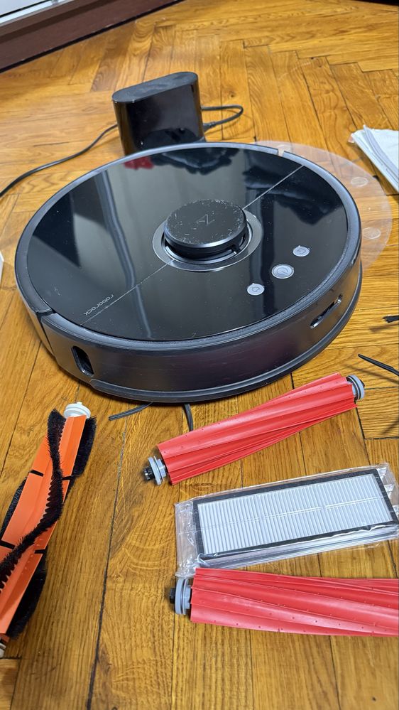 Робот пылесос Roborock S552-00 с комплектующими Robotic Vacuam Cleaner