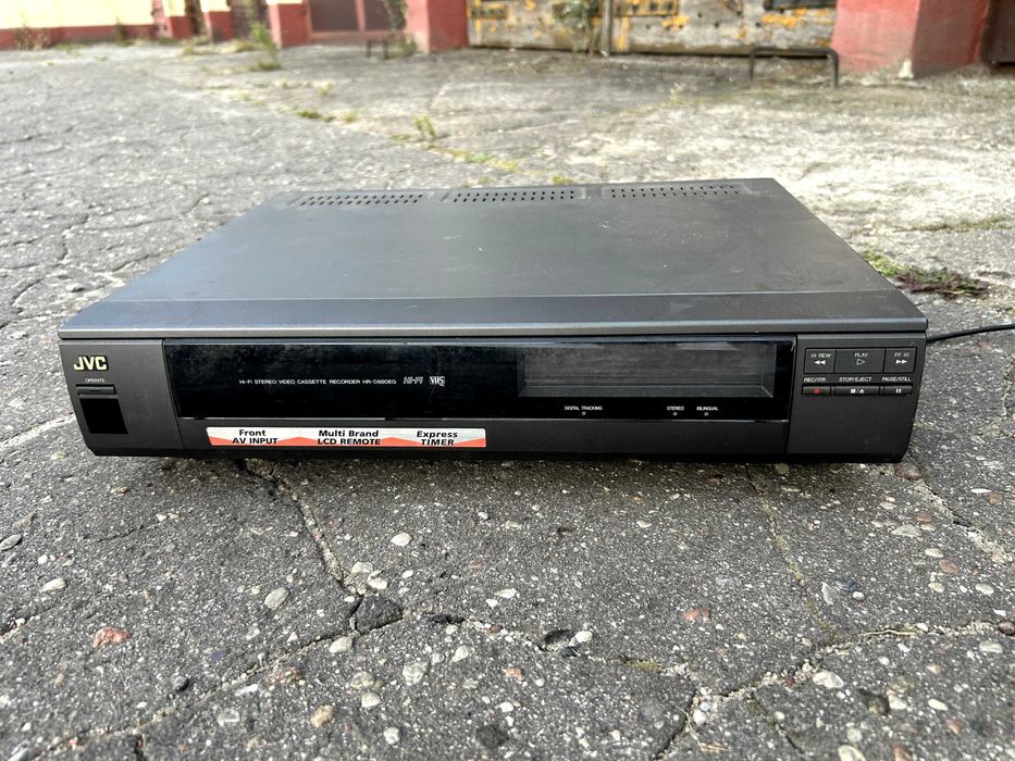 Magnetowid nagrywarka JVC HR-D880EG