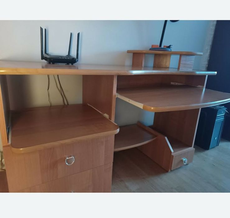 Duże funkcjonalne biurko 128 cm + krzesło obrotowe + lampka + transpor