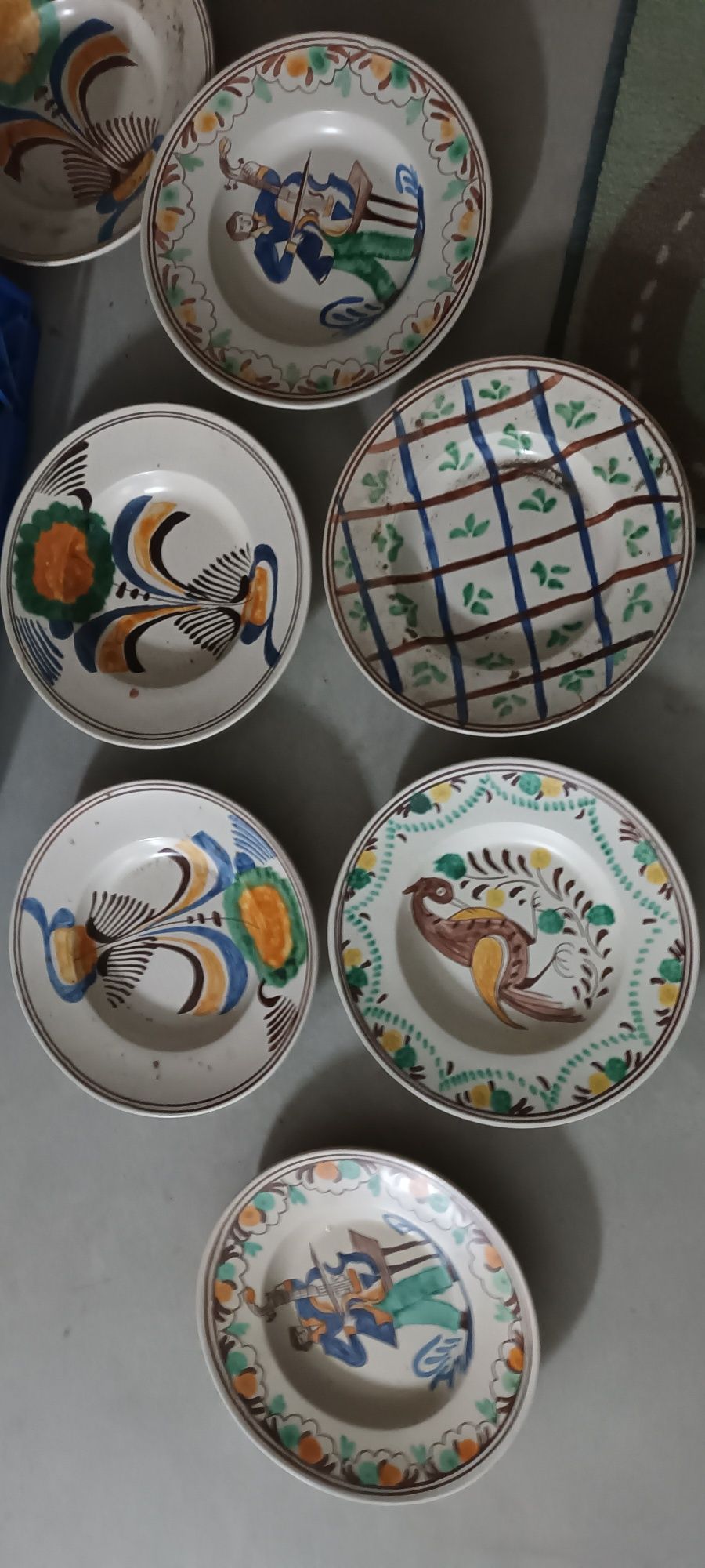 Pratos faianças e
