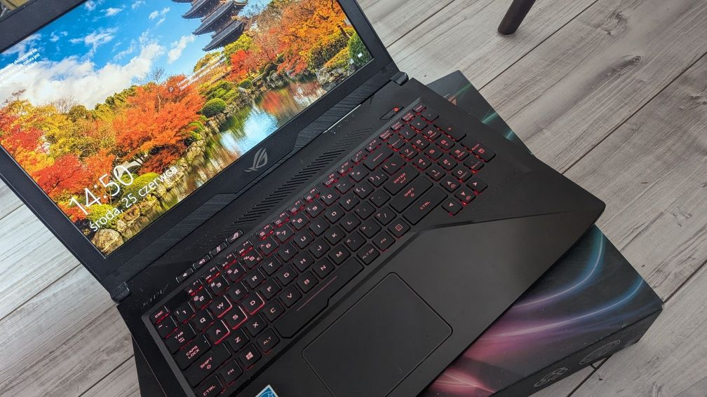 Laptop Gamingiwy Asus ROG GL503VD i5 7300, GTX 1050, DYSK SSD 500GB, 8