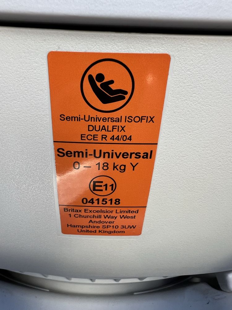 Cadeirinha auto rotativa Britax Romer Dualfix como nova