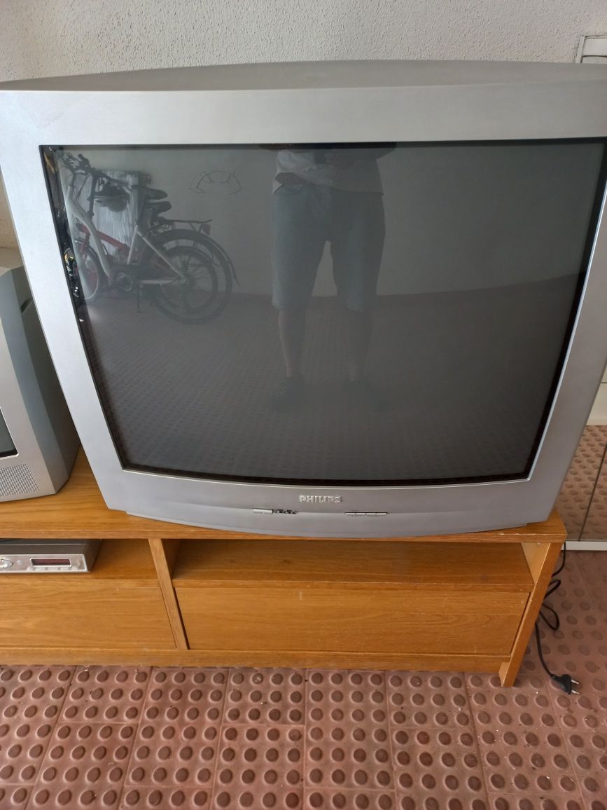 TV Philips CRT 68cm