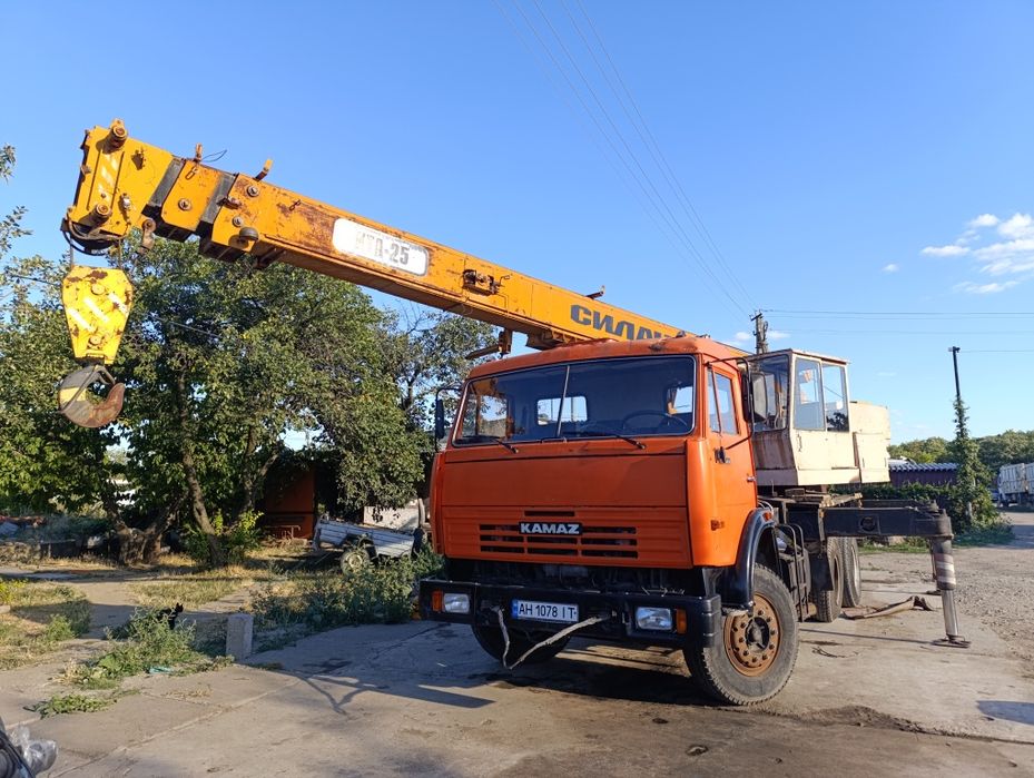 Кран 25т Силач на базі Камаза