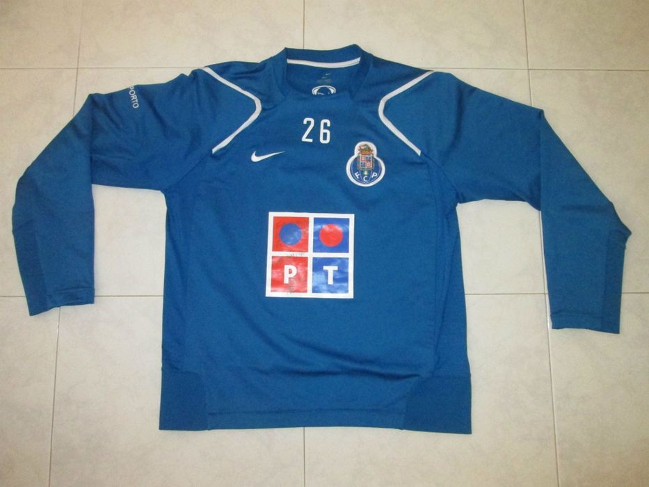 Vários equipamentos do F. C. PORTO