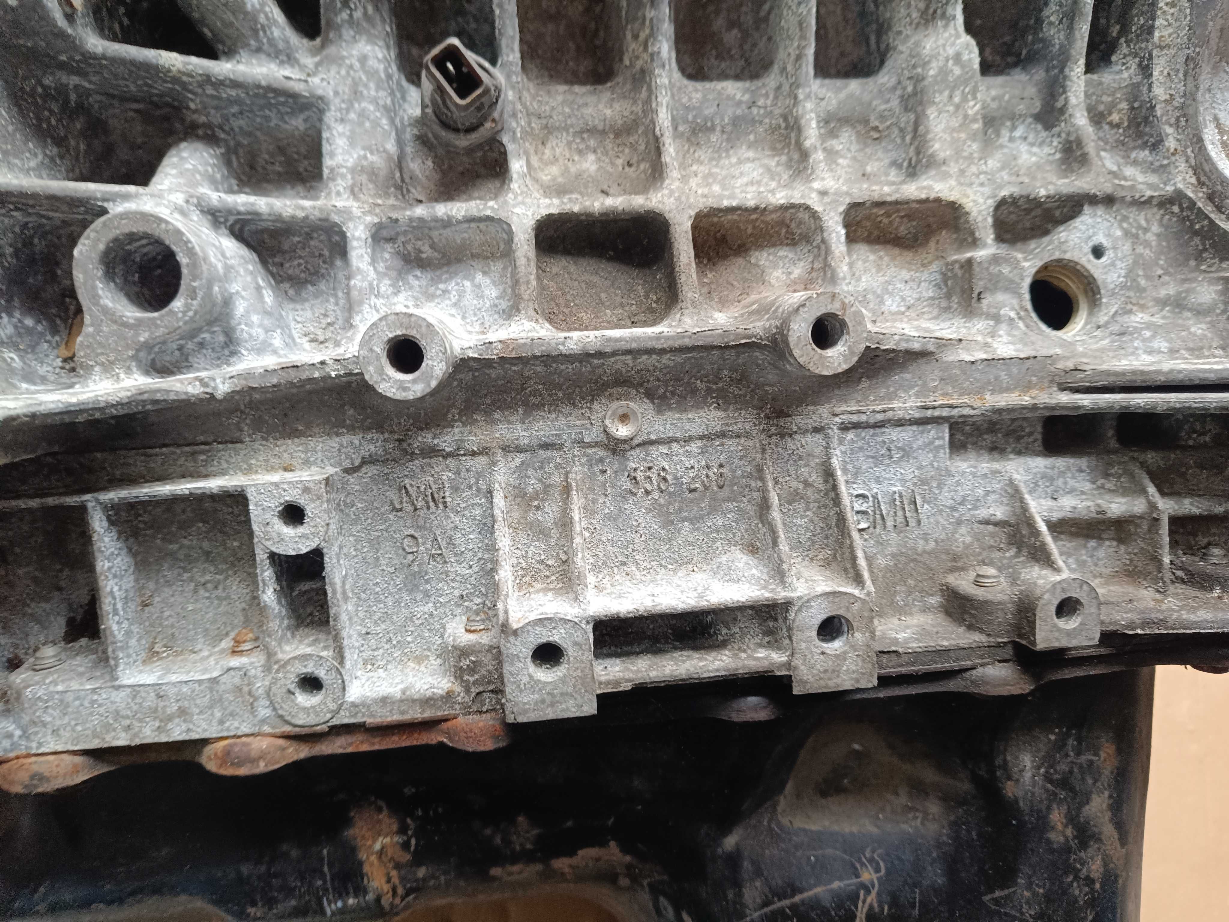 Silnik blok dół silnika n46 Bmw X1 E91 E90 2.0i