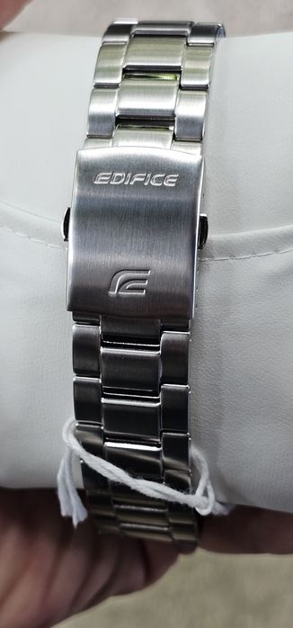 CASIO EFR-S567YD-1A, sapphire, хронограф. Топова модель