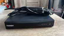 Rejestrator IP 4xPOE 4TB SkyHawk