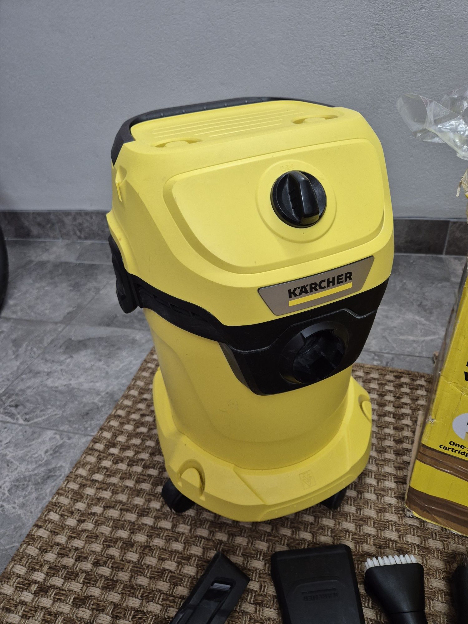 Odkurzacz przemysłowy Karcher WD 3, gwarancja