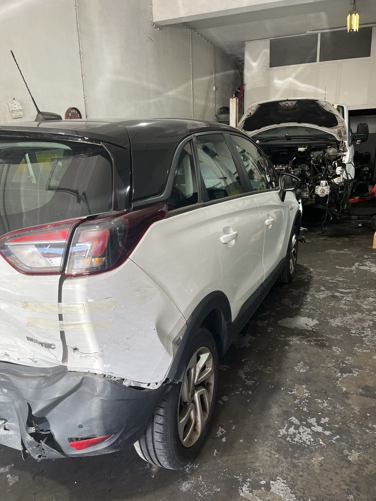 Opel crossland X