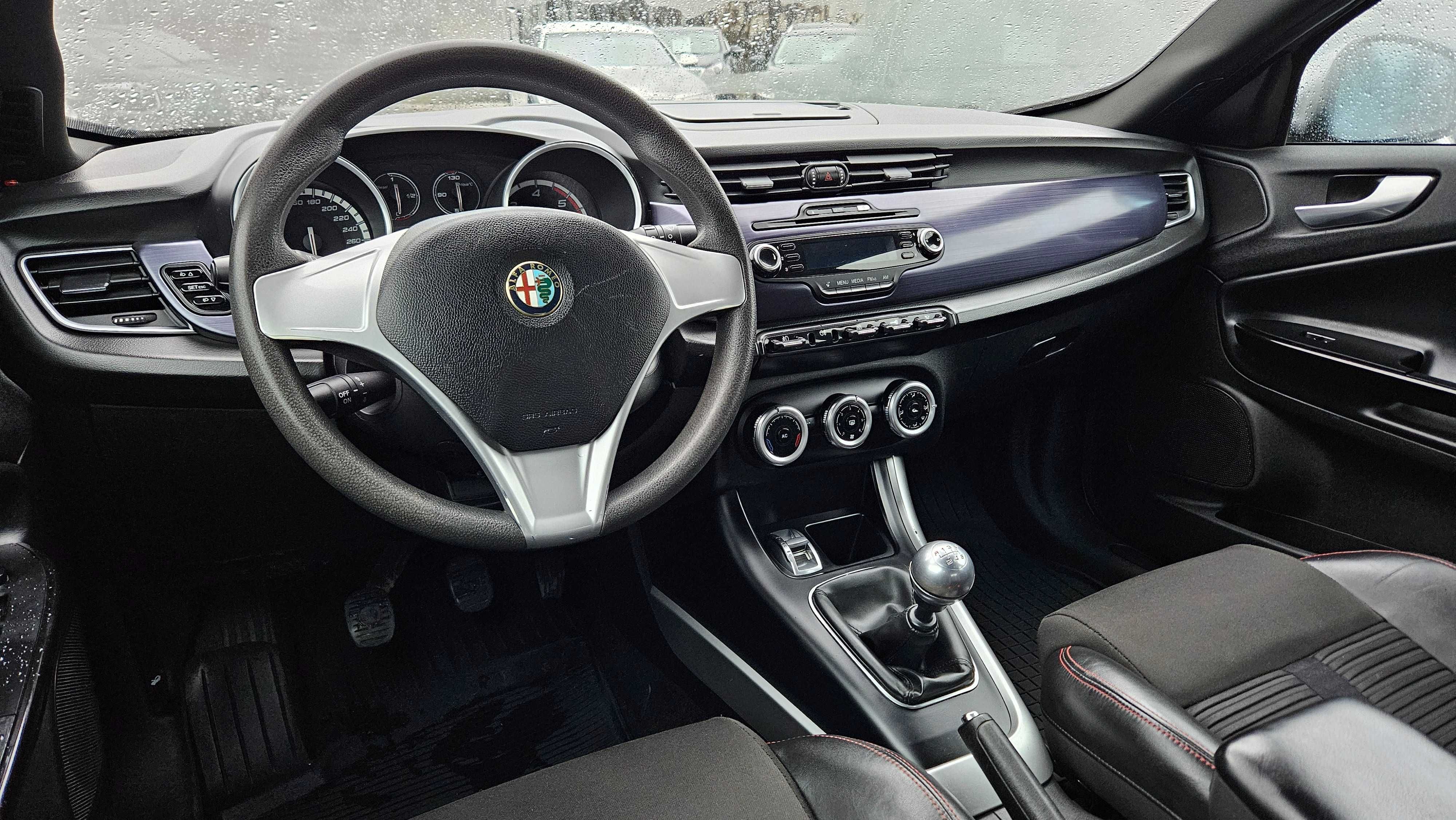 Alfa Romeo Giulietta 1.6D / Skóra / Klima / Zadbany !