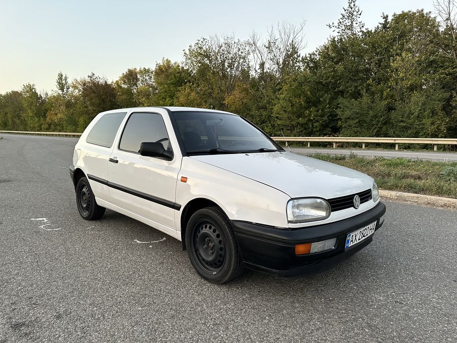Продам гольф 3 автомат 1.8 Газ/бензин