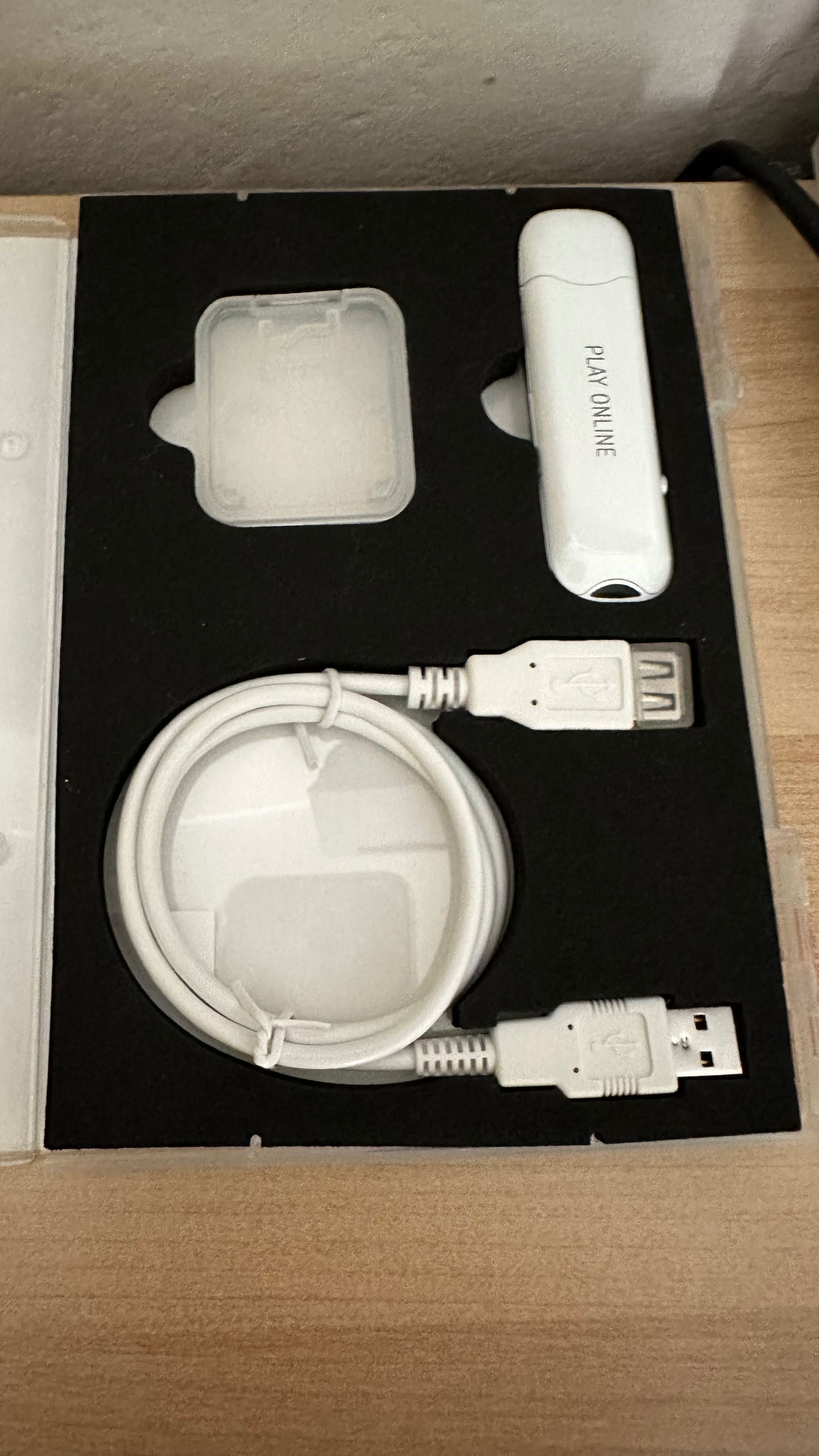 Play Online E169 modem USB