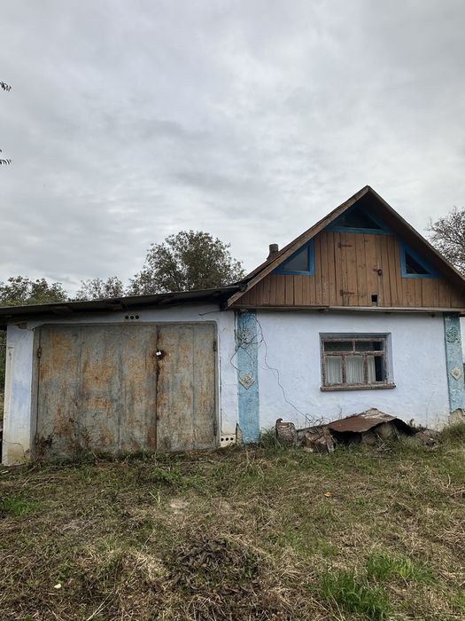 Продається частина будинку 42 м² у с. Комарівці, Вінницька обл.