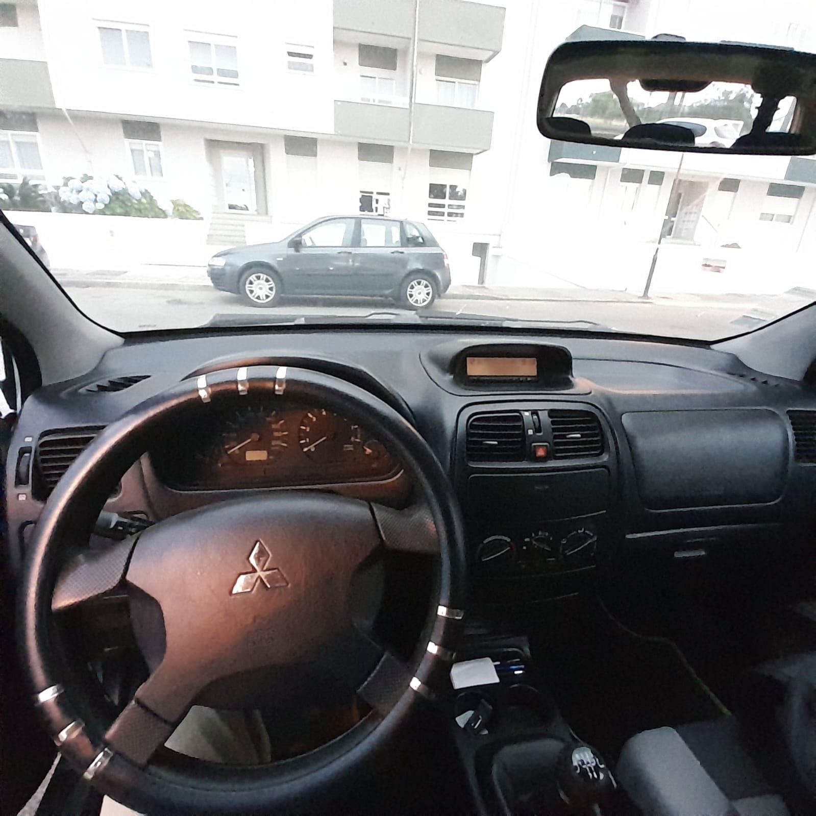 Mitsubishi Space Star 1.3 16V 83cv