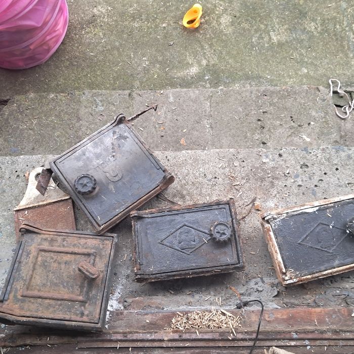 Запчастини для груби.Двері