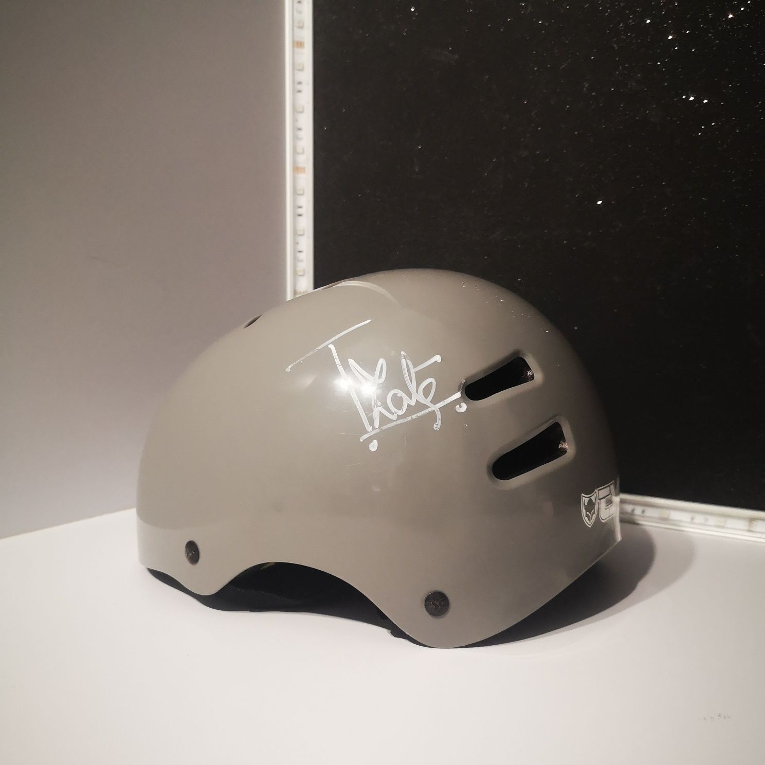 Sprzedam kask TSG