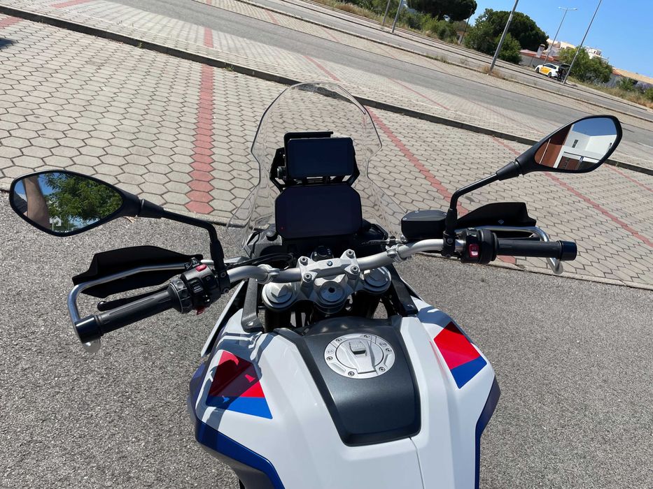 BMW F 900 GS - Extras -  Como nova - 860km - 5 anos garantia