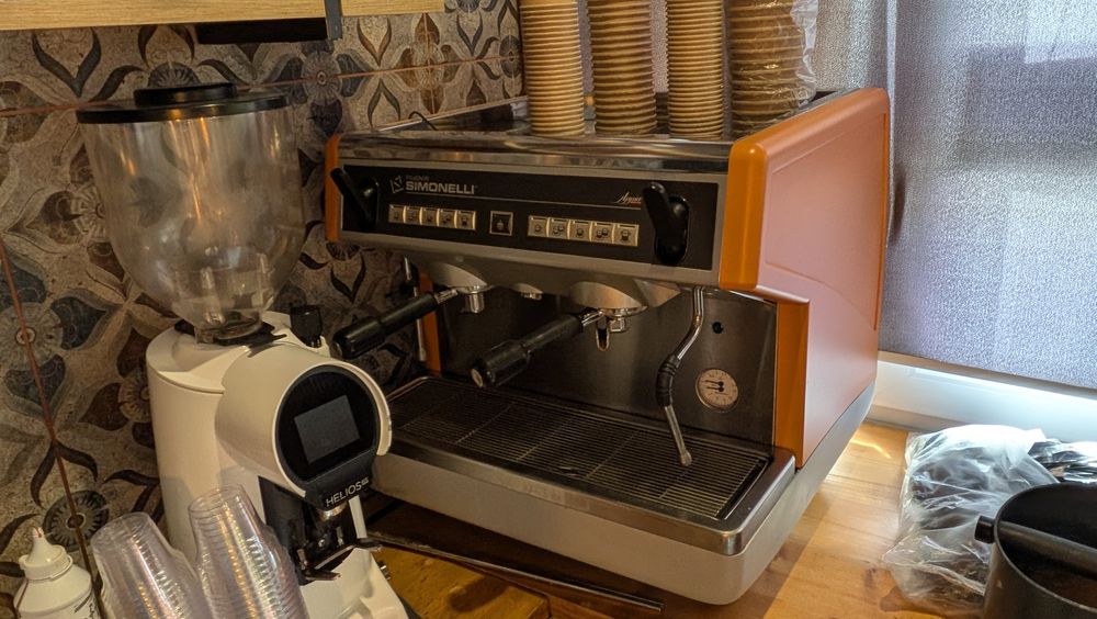 Кавова машина Simonelli Appia Compact II