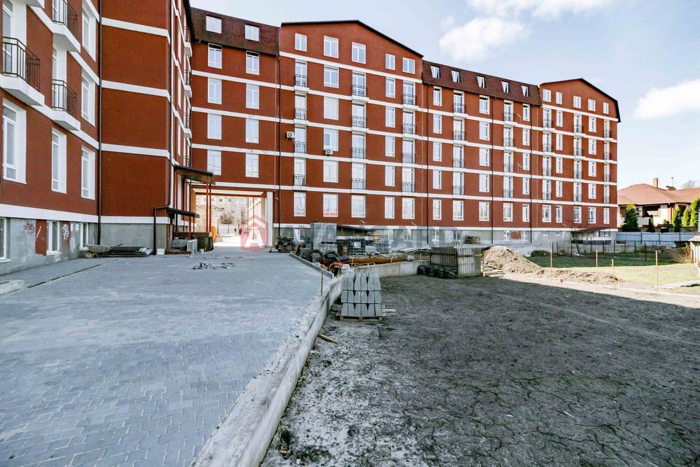 Продаж 2х кімн. кв. 76.4м2 вул. Д. Луценка 2в