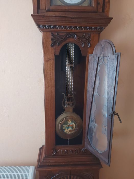 PARA DESPACHAR, CASA Á VENDA - Relógio de Pé Alto de Pêndulo antigo