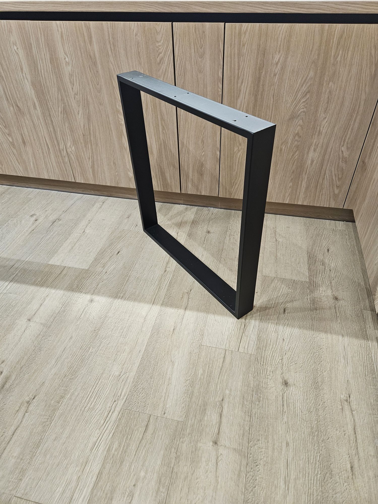 Noga do blatu, stołu metal czarna 60x72