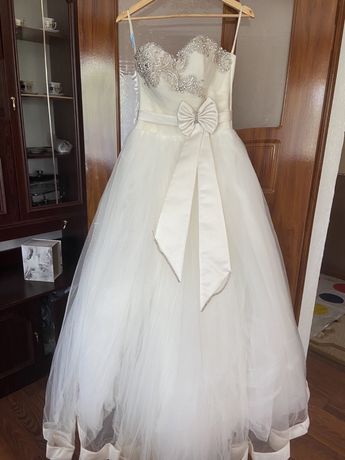Сукня весільна (платья свадебное)