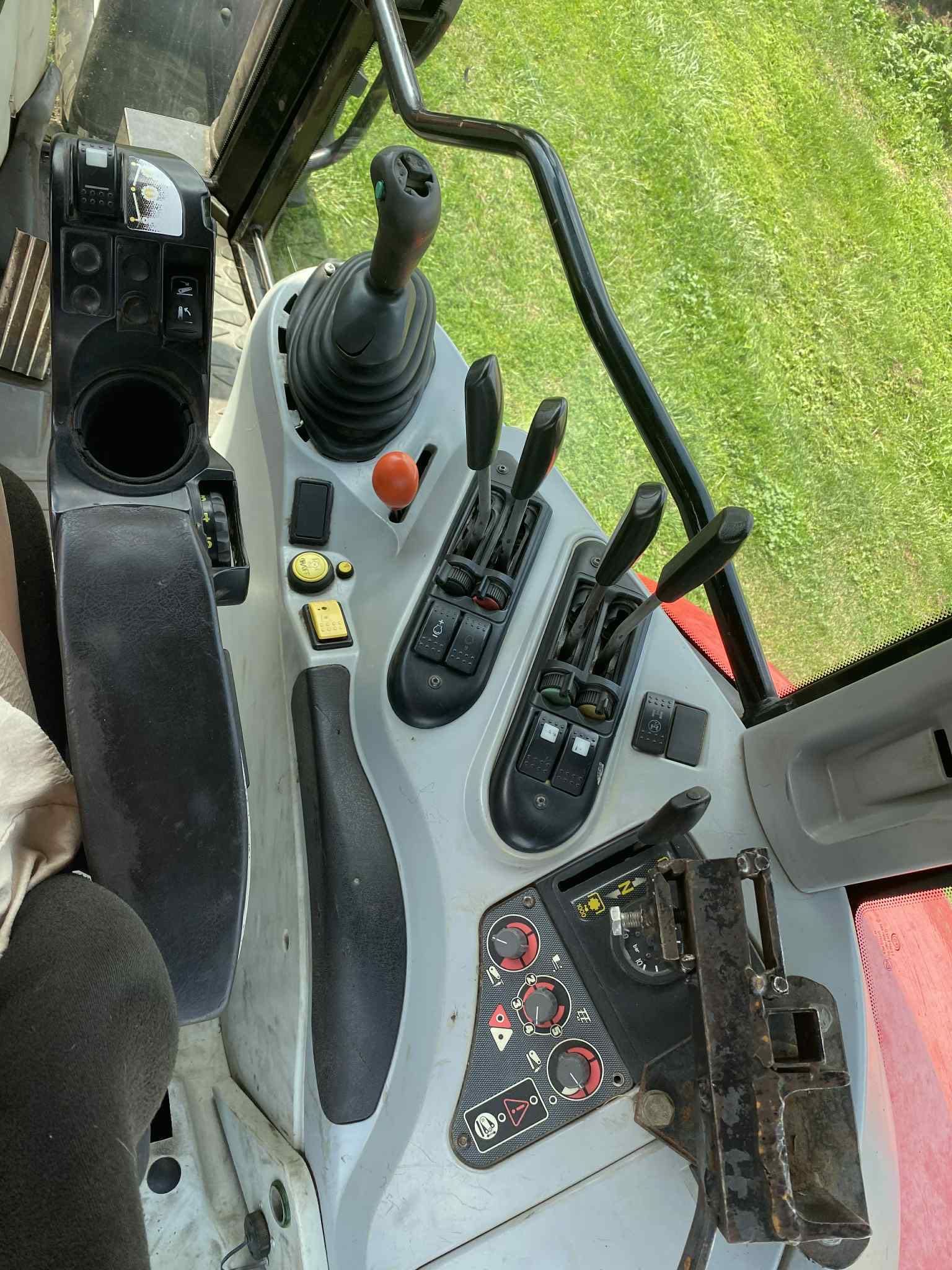 Ciągnik Massey Ferguson 6490