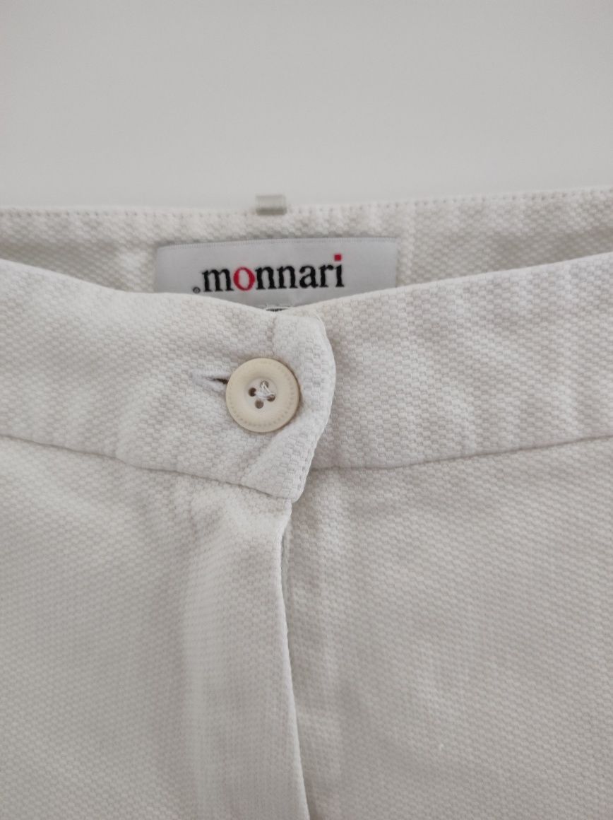 Monnari eleganckie rybaczki spodnie za kolano 42 przełamana biel