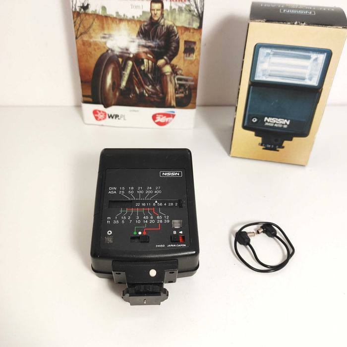 Ładna lampa błyskowa do aparatów RETRO NISSIN 24ASO auto-SO  pudełko