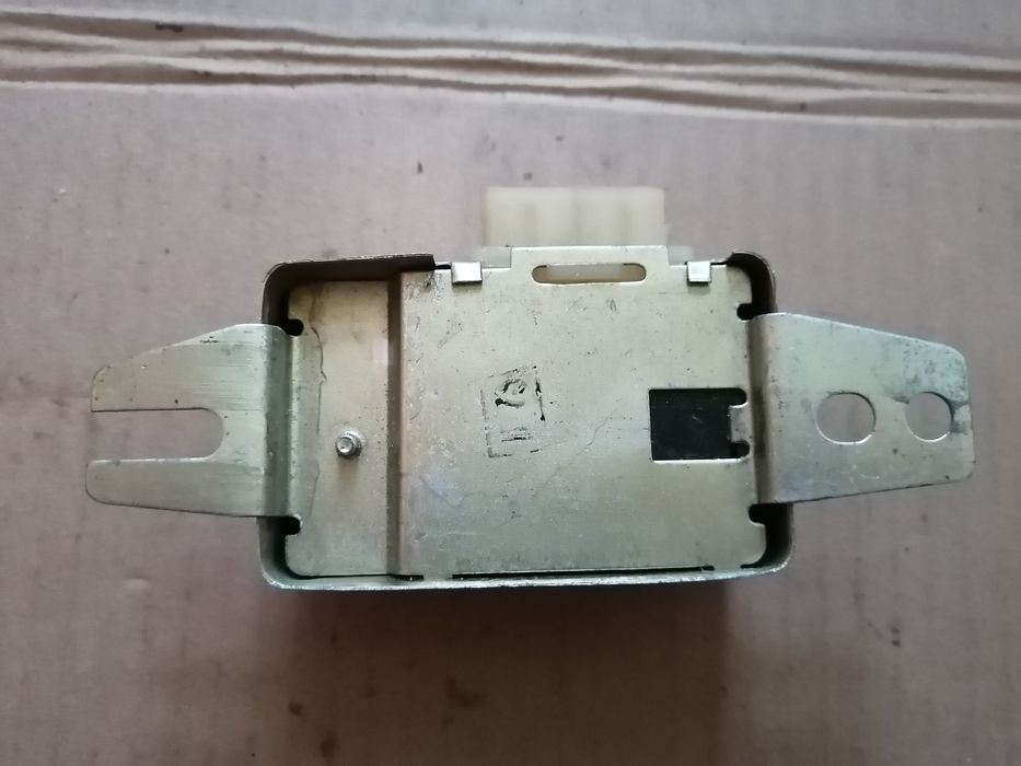 Реле 131.3702 регулятор зима-лето газ 53