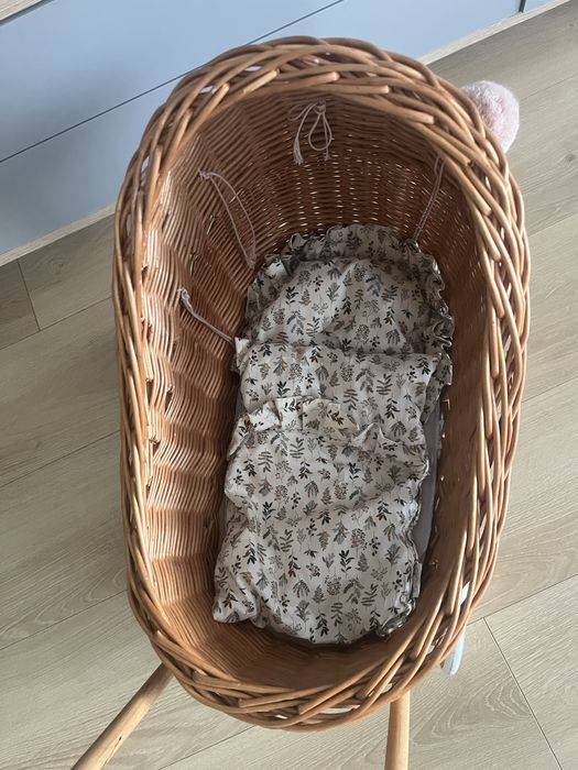 Wózek wiklinowy dla lalek