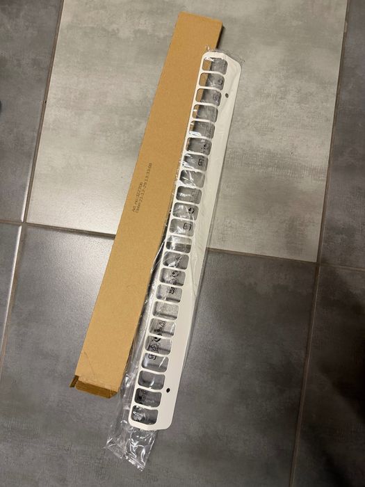 IKEA Utrusta kratka wentylacji półki